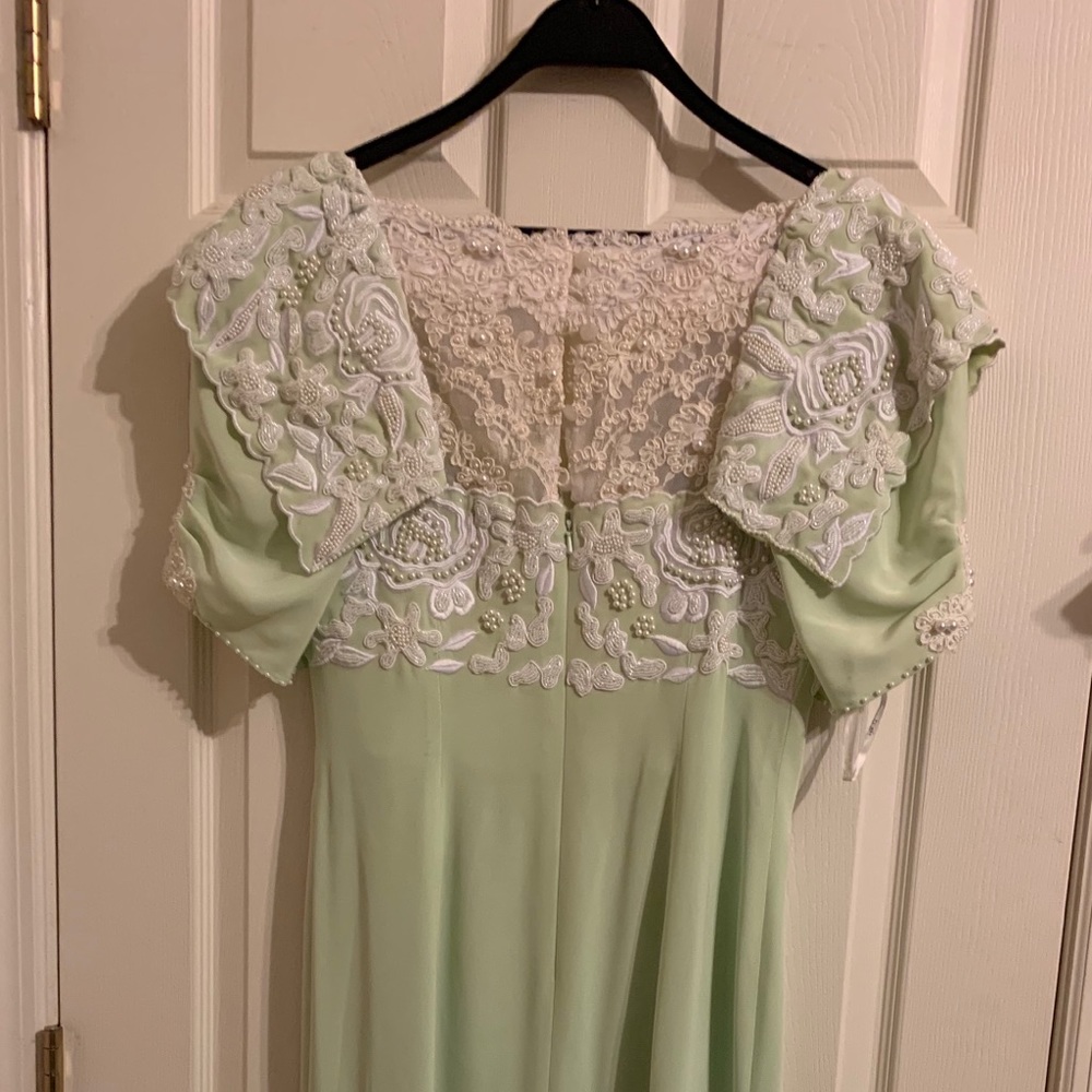 B’Zar gown
